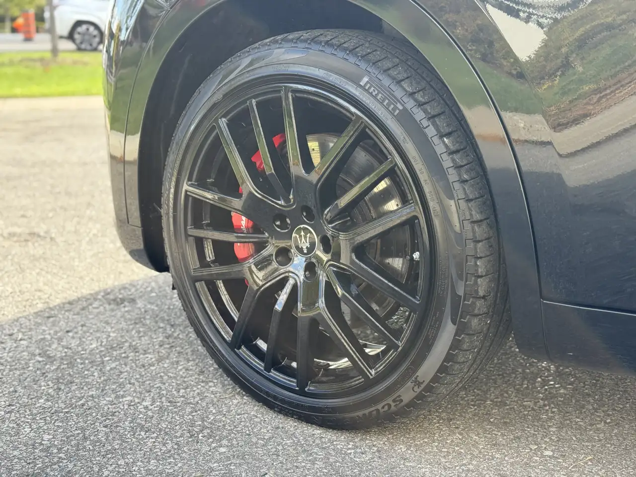 Maserati Levante photo Maserati Levante