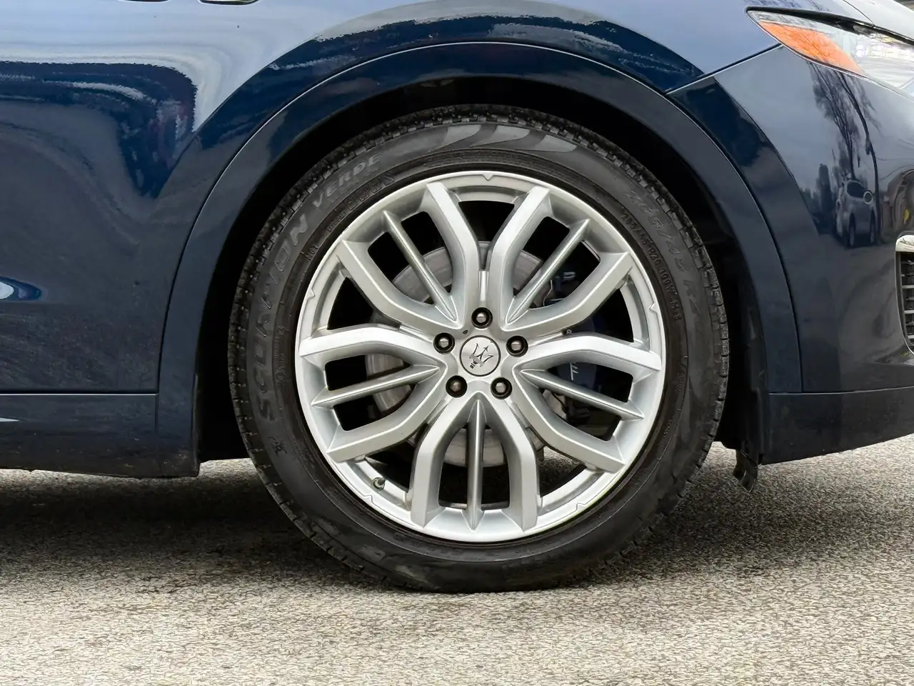 Maserati Levante снимка Maserati Levante