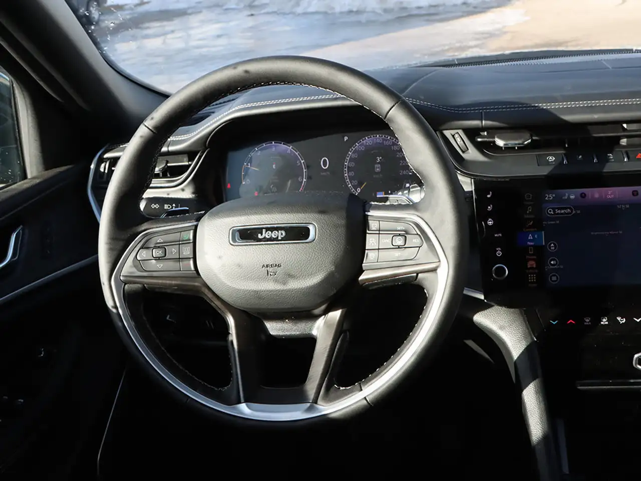 Jeep Grand Cherokee снимка Jeep Grand Cherokee