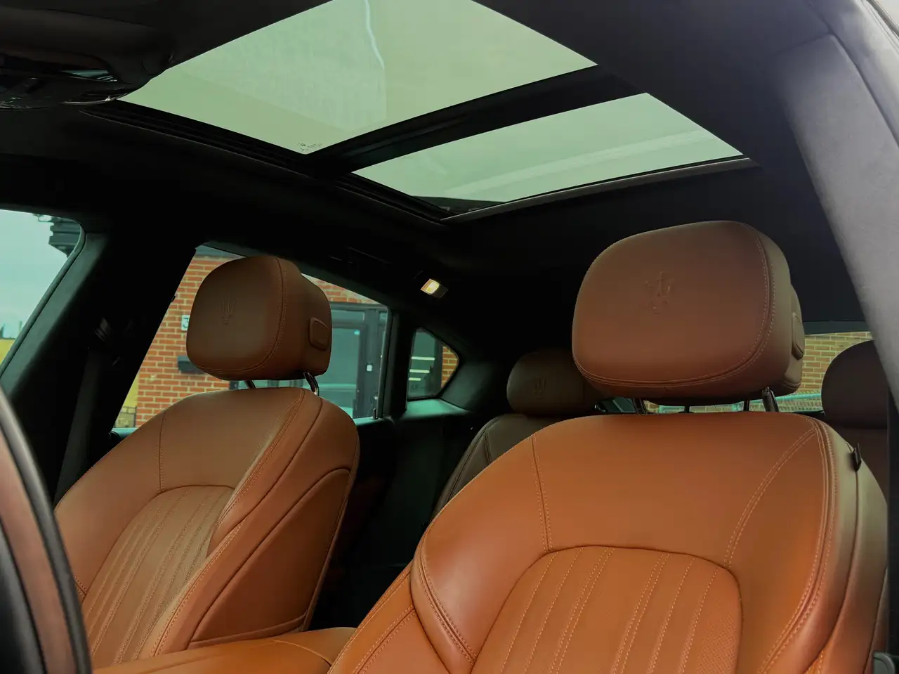 Maserati Levante снимка Maserati Levante
