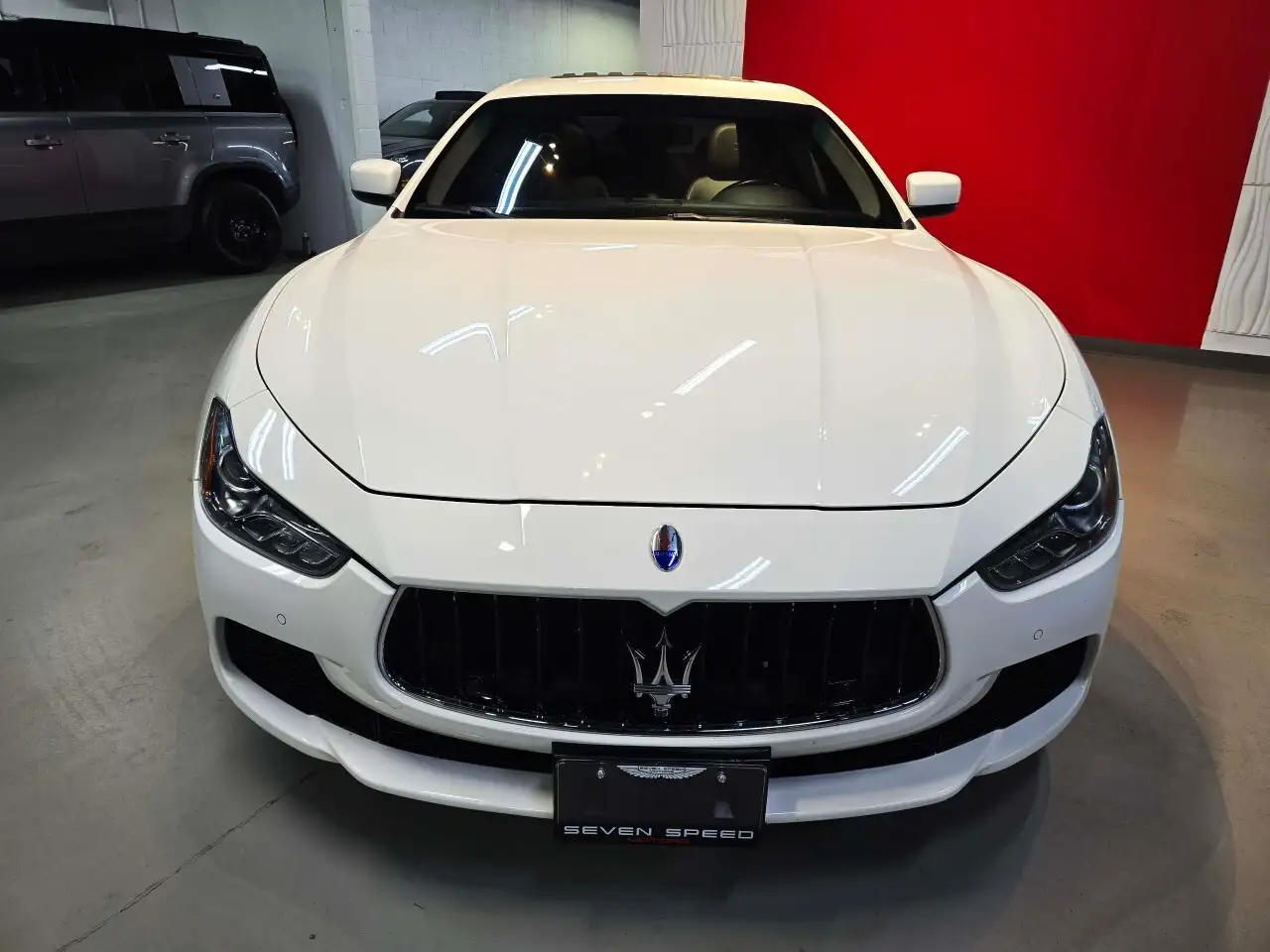 Maserati Ghibli снимка Maserati Ghibli