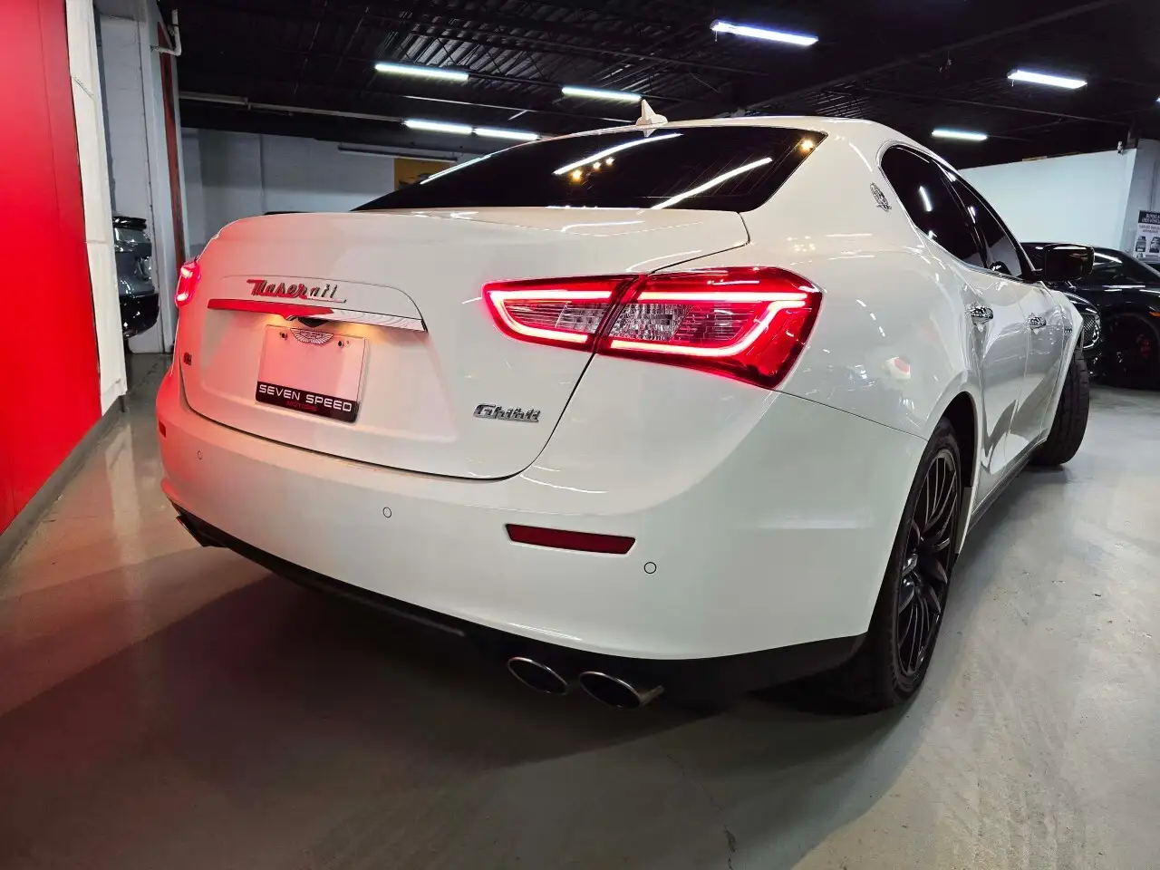 Maserati Ghibli снимка Maserati Ghibli