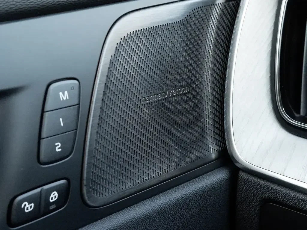 Volvo XC60 снимка Volvo XC60