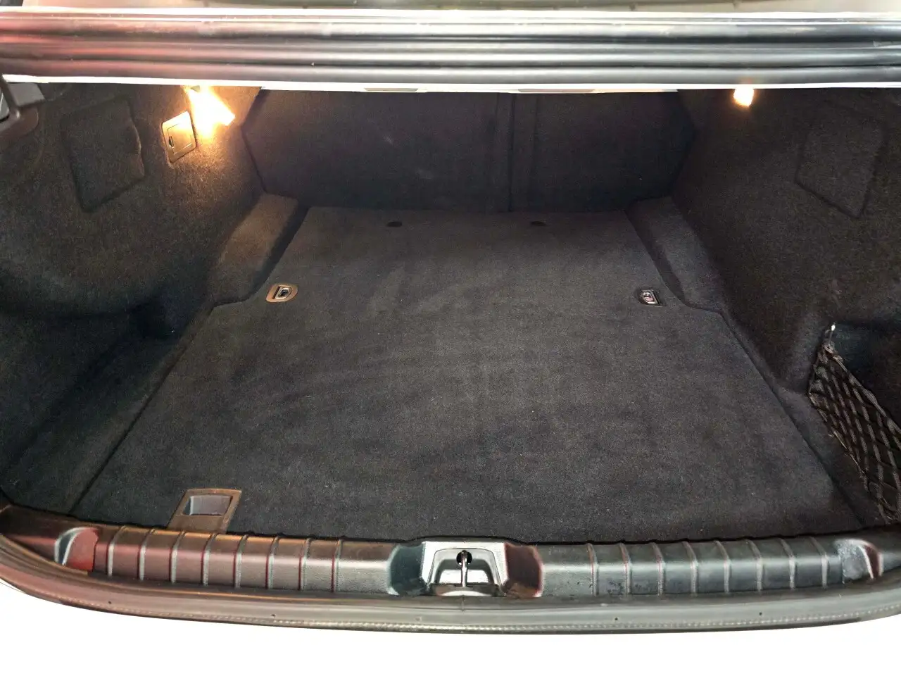 Maserati Ghibli снимка Maserati Ghibli