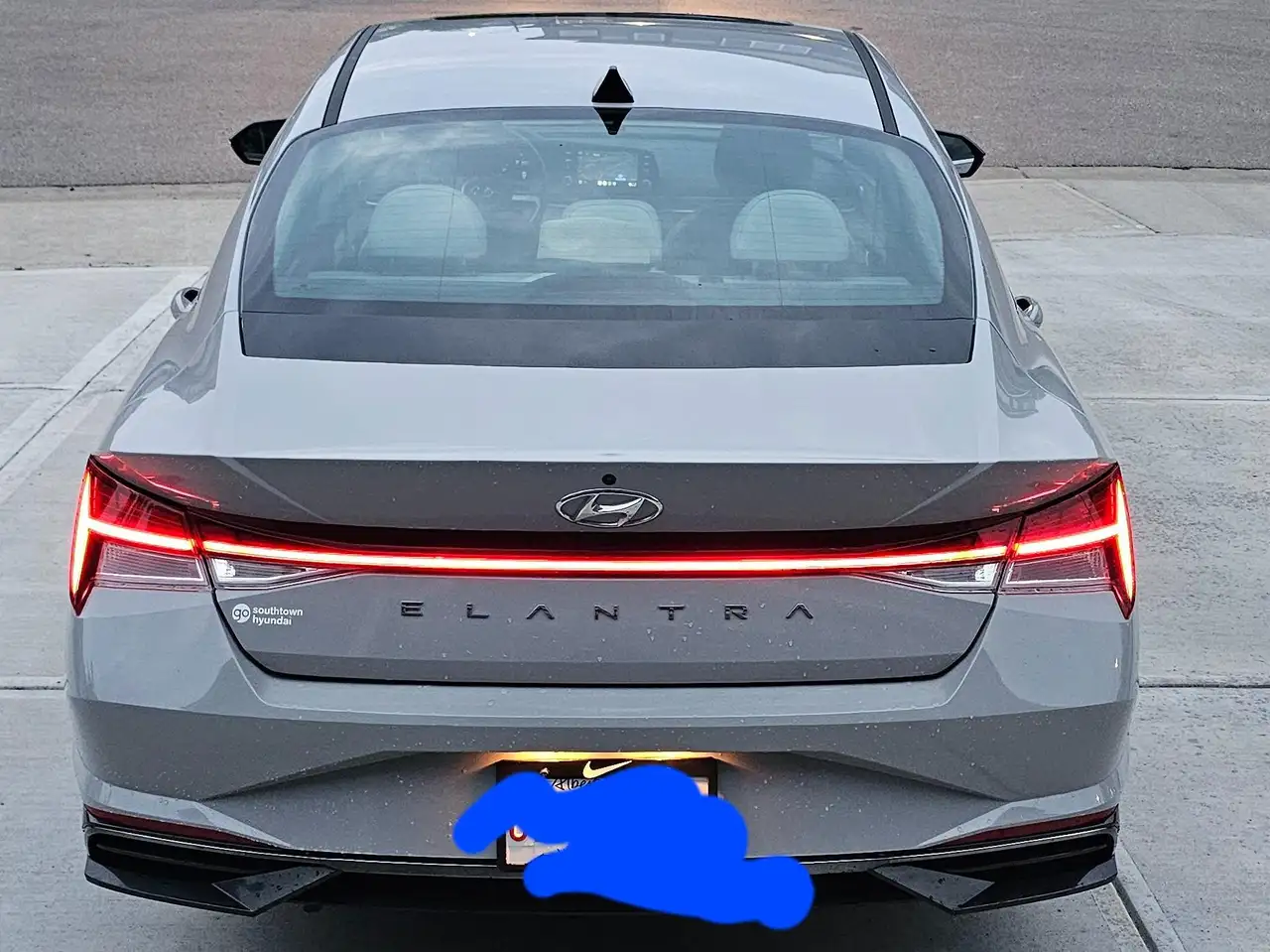 Hyundai ELANTRA снимка Hyundai ELANTRA