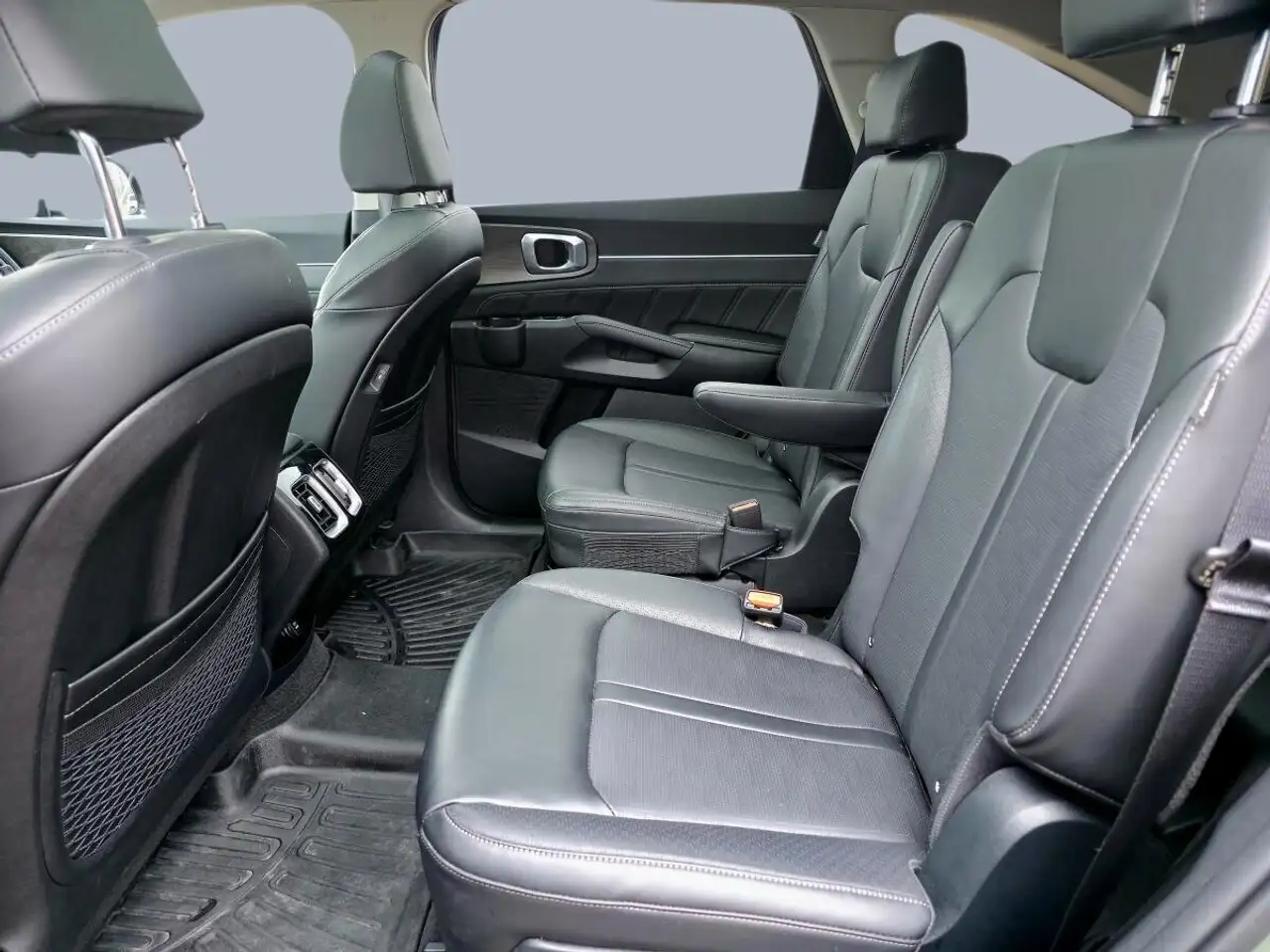Kia Sorento снимка Kia Sorento