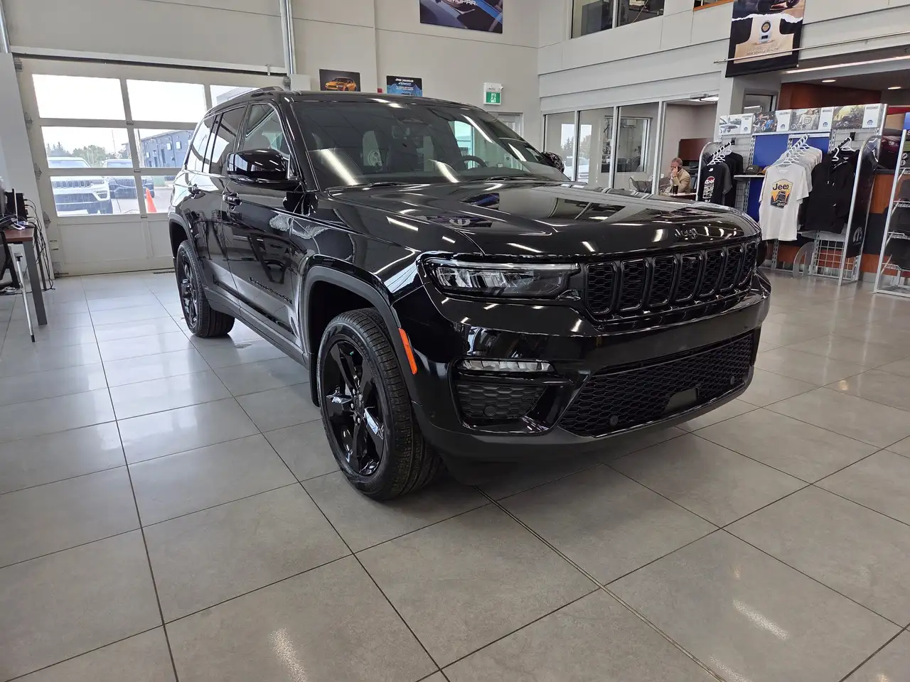Jeep Grand Cherokee снимка Jeep Grand Cherokee
