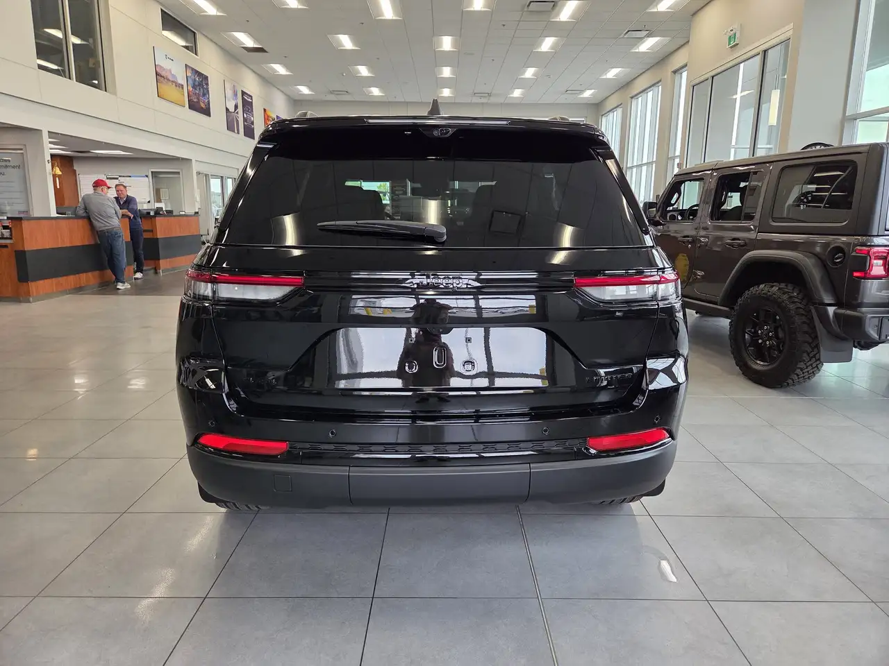 Jeep Grand Cherokee снимка Jeep Grand Cherokee