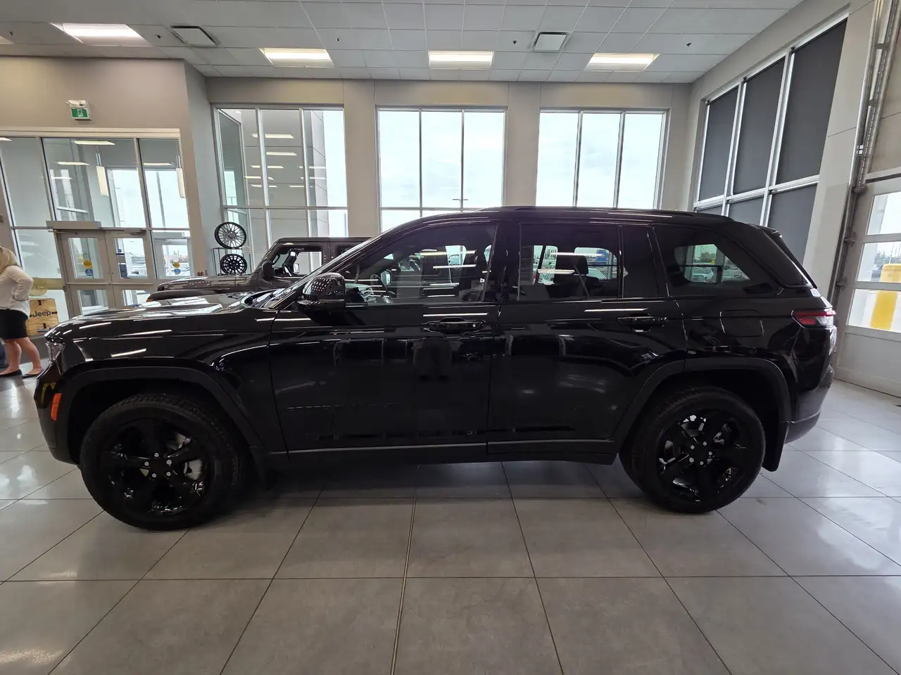 Jeep Grand Cherokee снимка Jeep Grand Cherokee