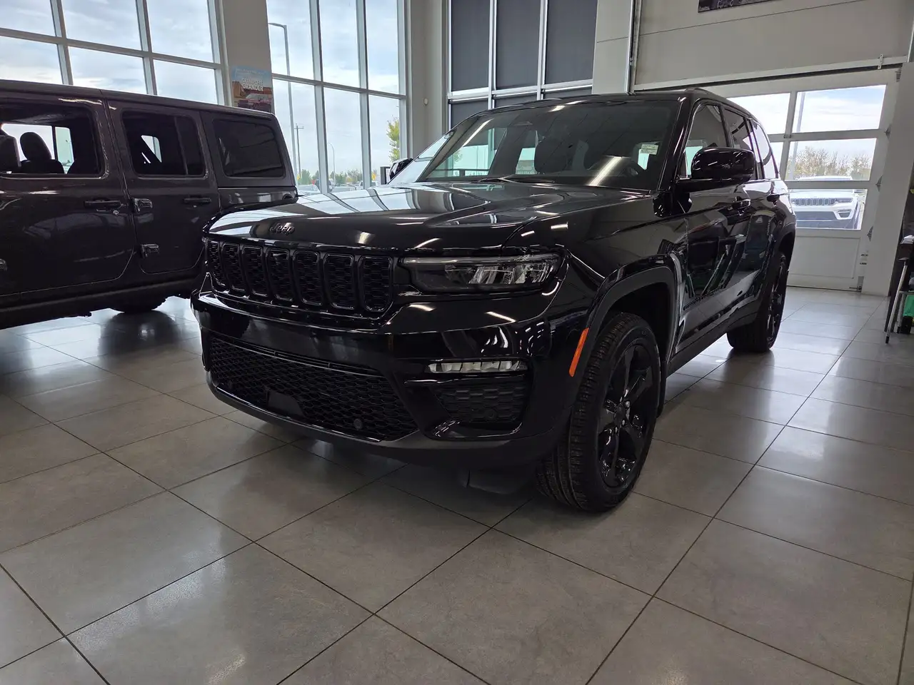 Jeep Grand Cherokee снимка Jeep Grand Cherokee