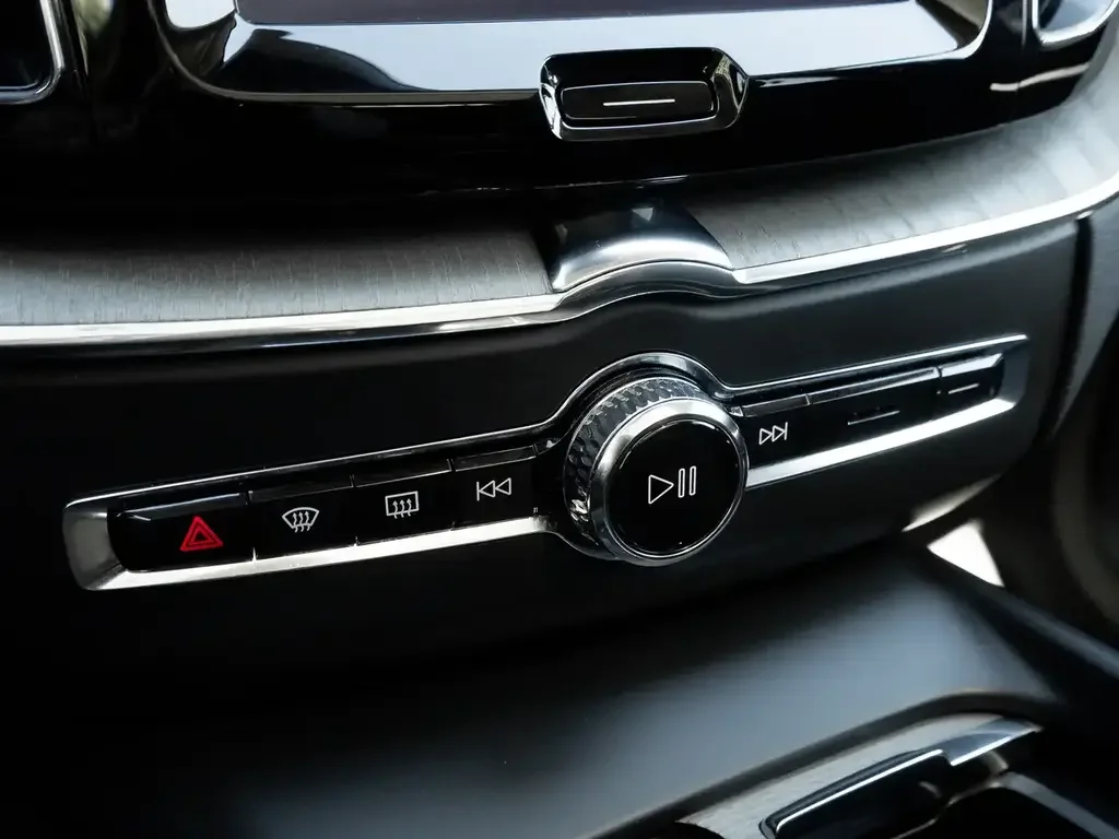 Volvo XC60 снимка Volvo XC60
