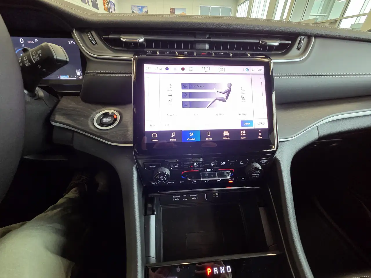 Jeep Grand Cherokee снимка Jeep Grand Cherokee
