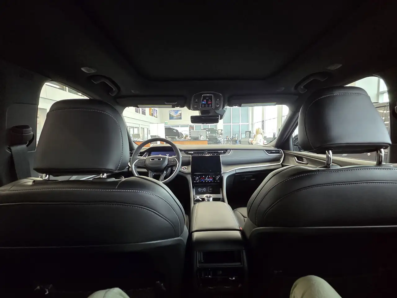 Jeep Grand Cherokee снимка Jeep Grand Cherokee
