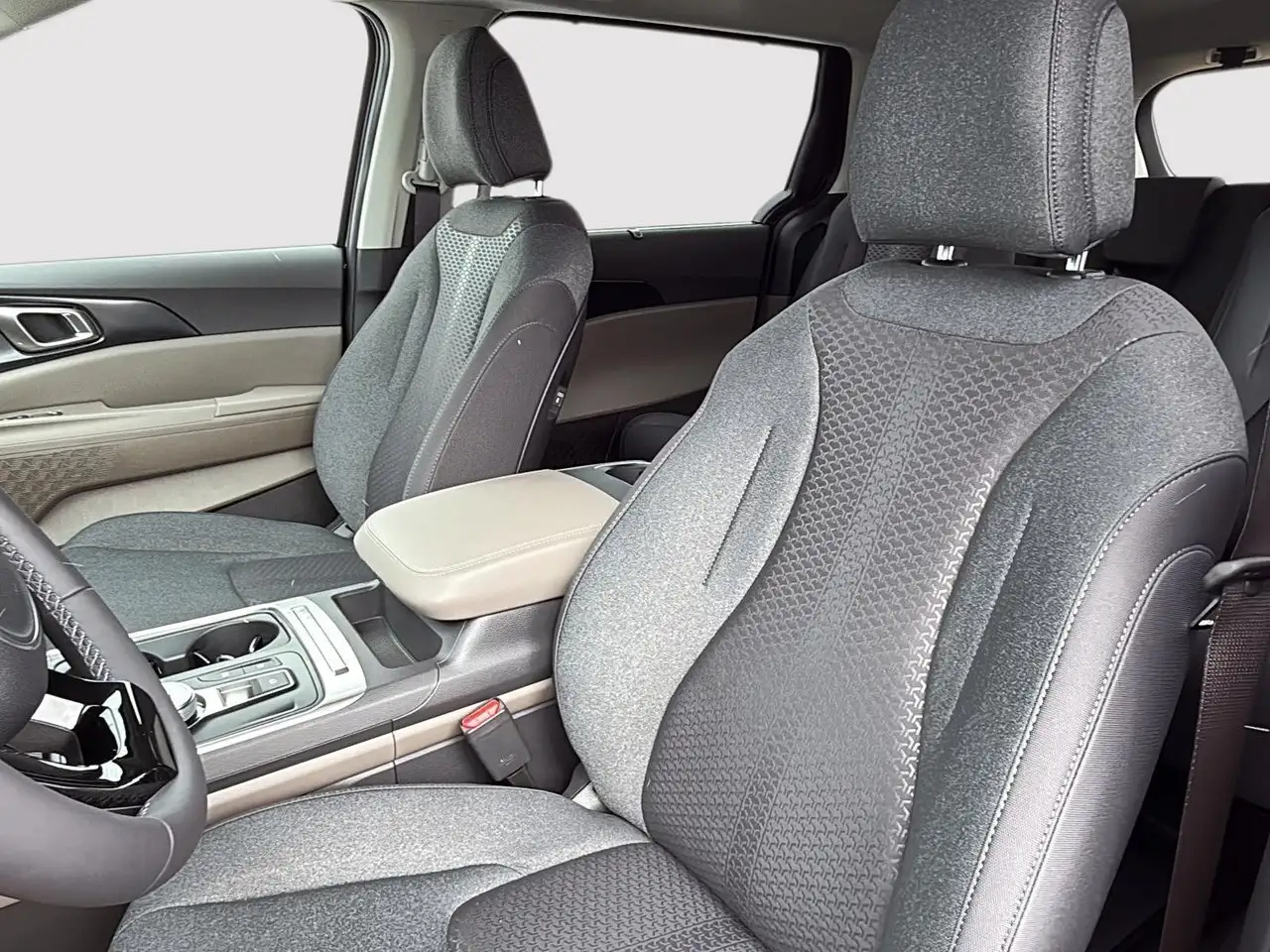 Kia Carnival снимка Kia Carnival