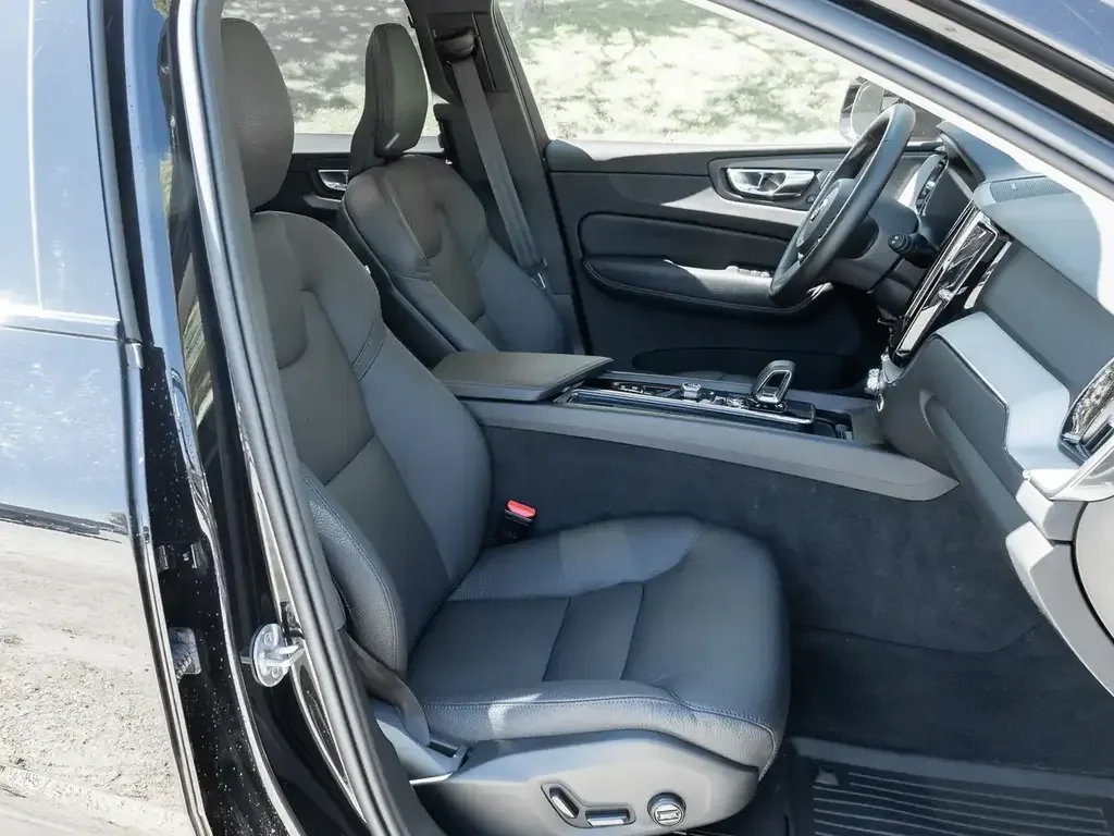 Volvo XC60 снимка Volvo XC60