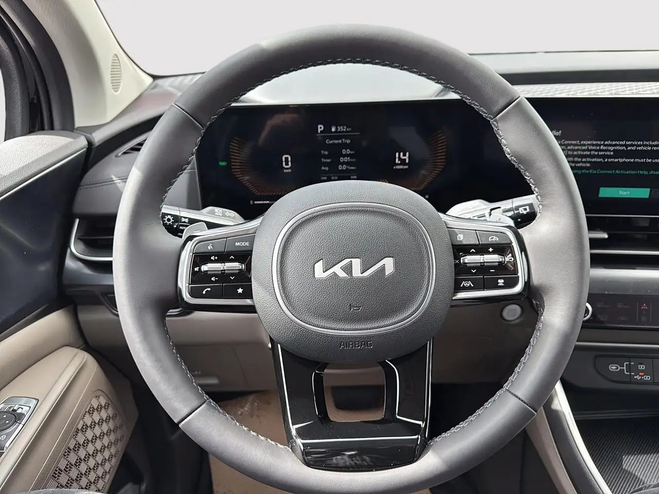 Kia Carnival снимка Kia Carnival