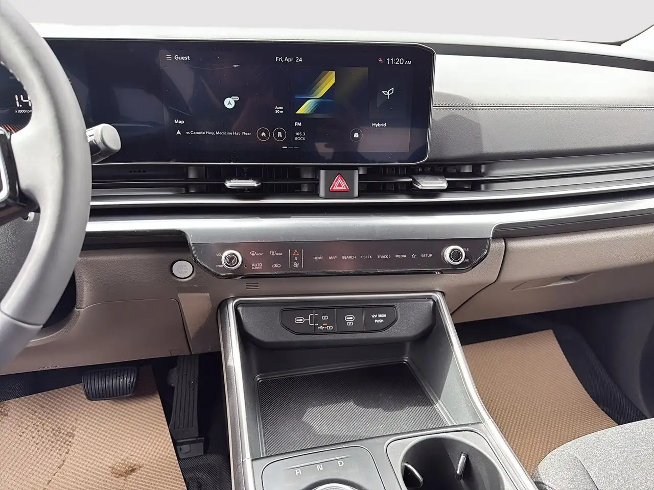 Kia Carnival снимка Kia Carnival