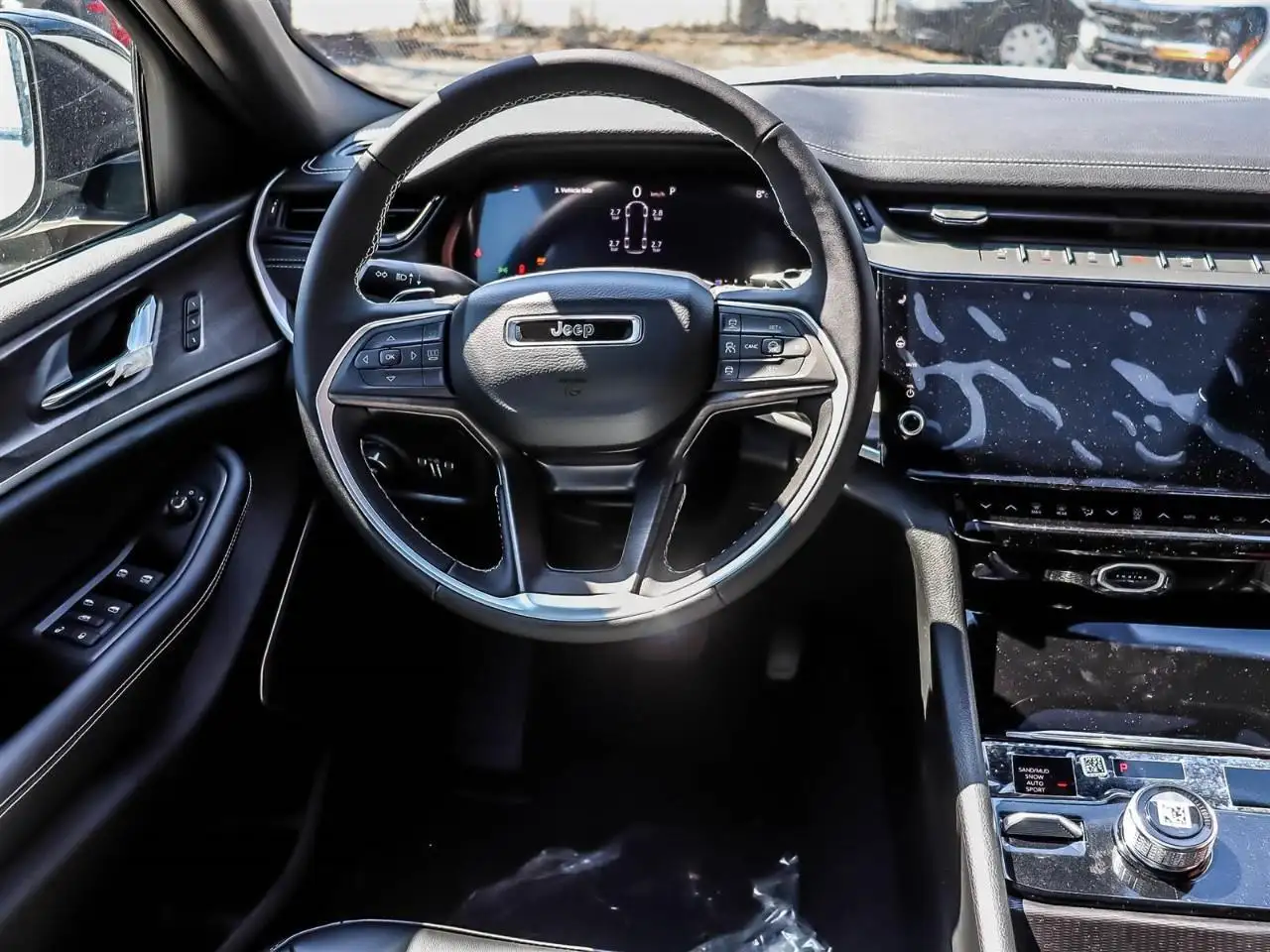 Jeep Grand Cherokee снимка Jeep Grand Cherokee