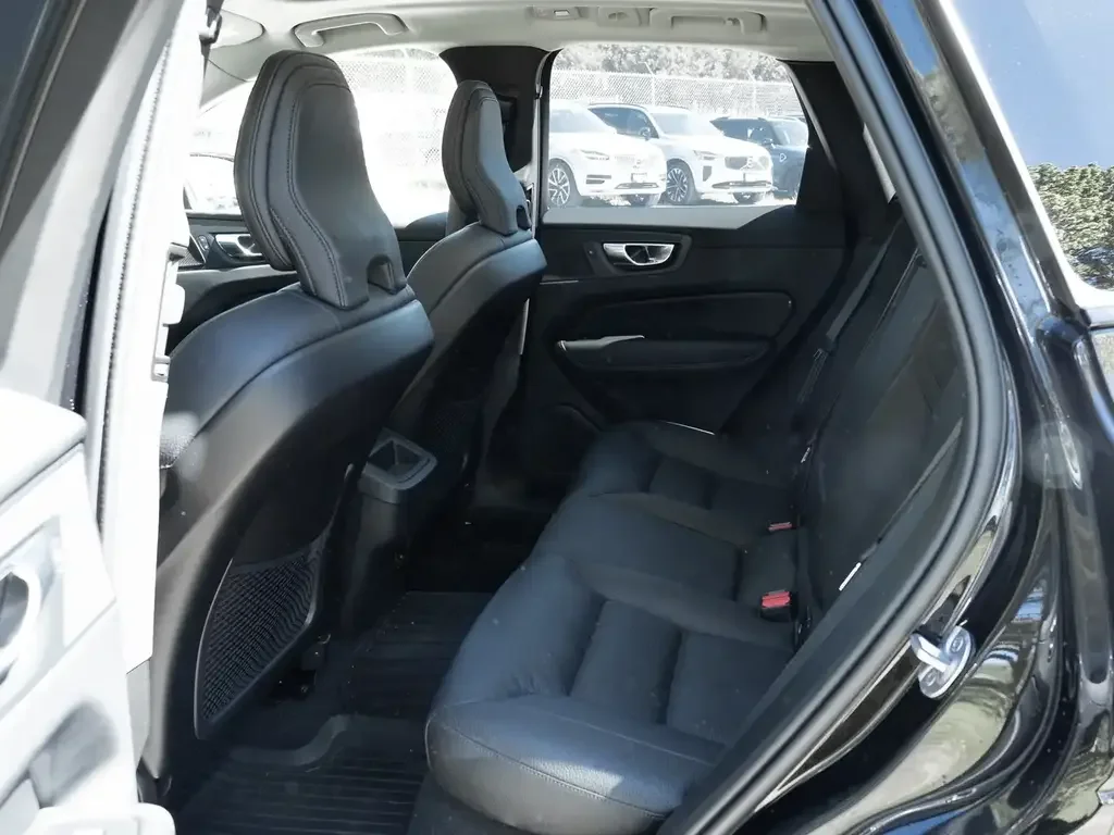 Volvo XC60 снимка Volvo XC60
