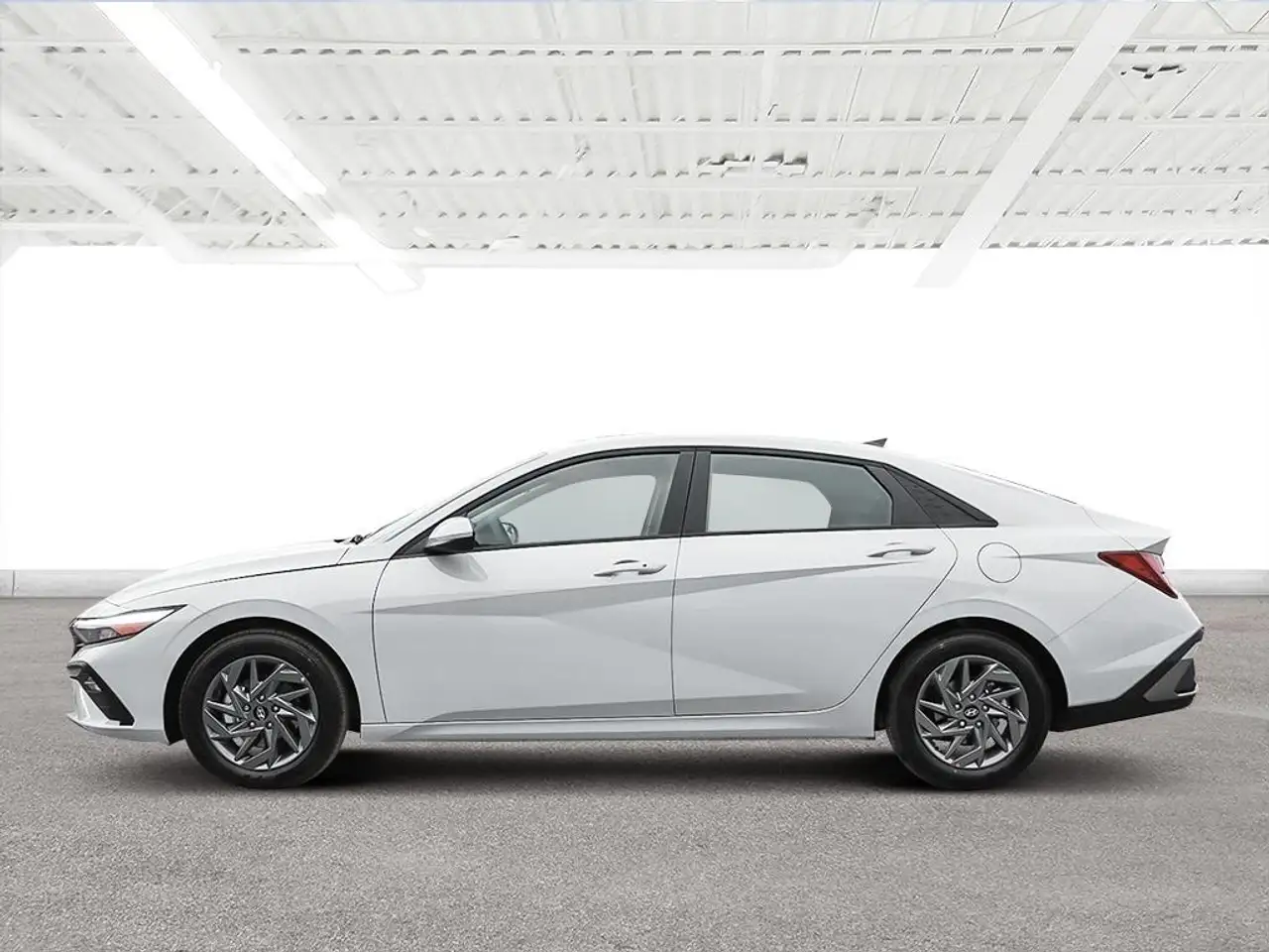 Hyundai ELANTRA снимка Hyundai ELANTRA