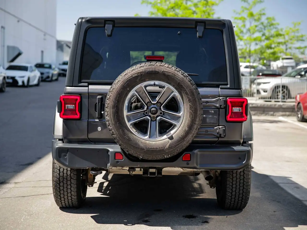 Jeep Wrangler снимка Jeep Wrangler