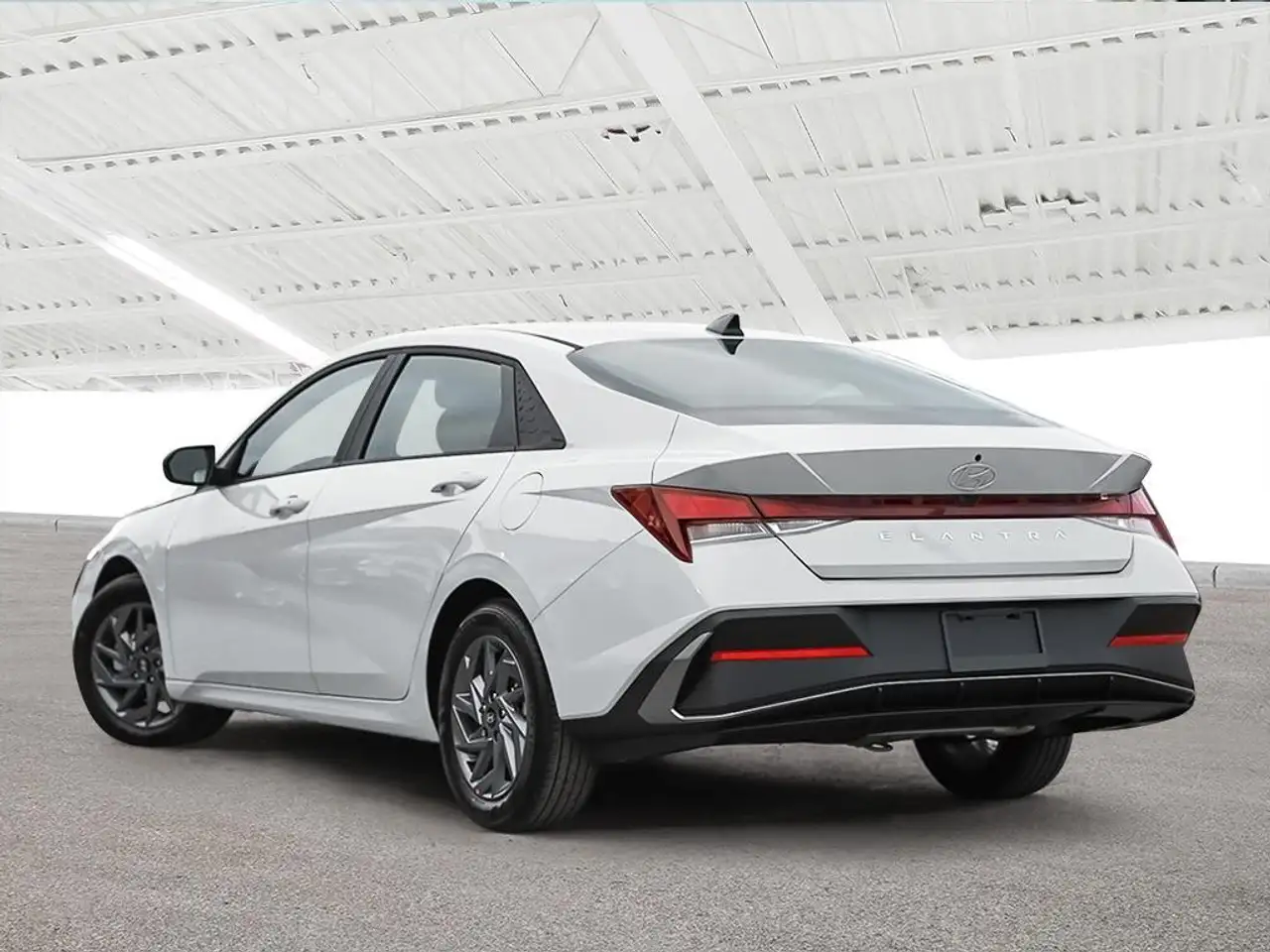 Hyundai ELANTRA снимка Hyundai ELANTRA