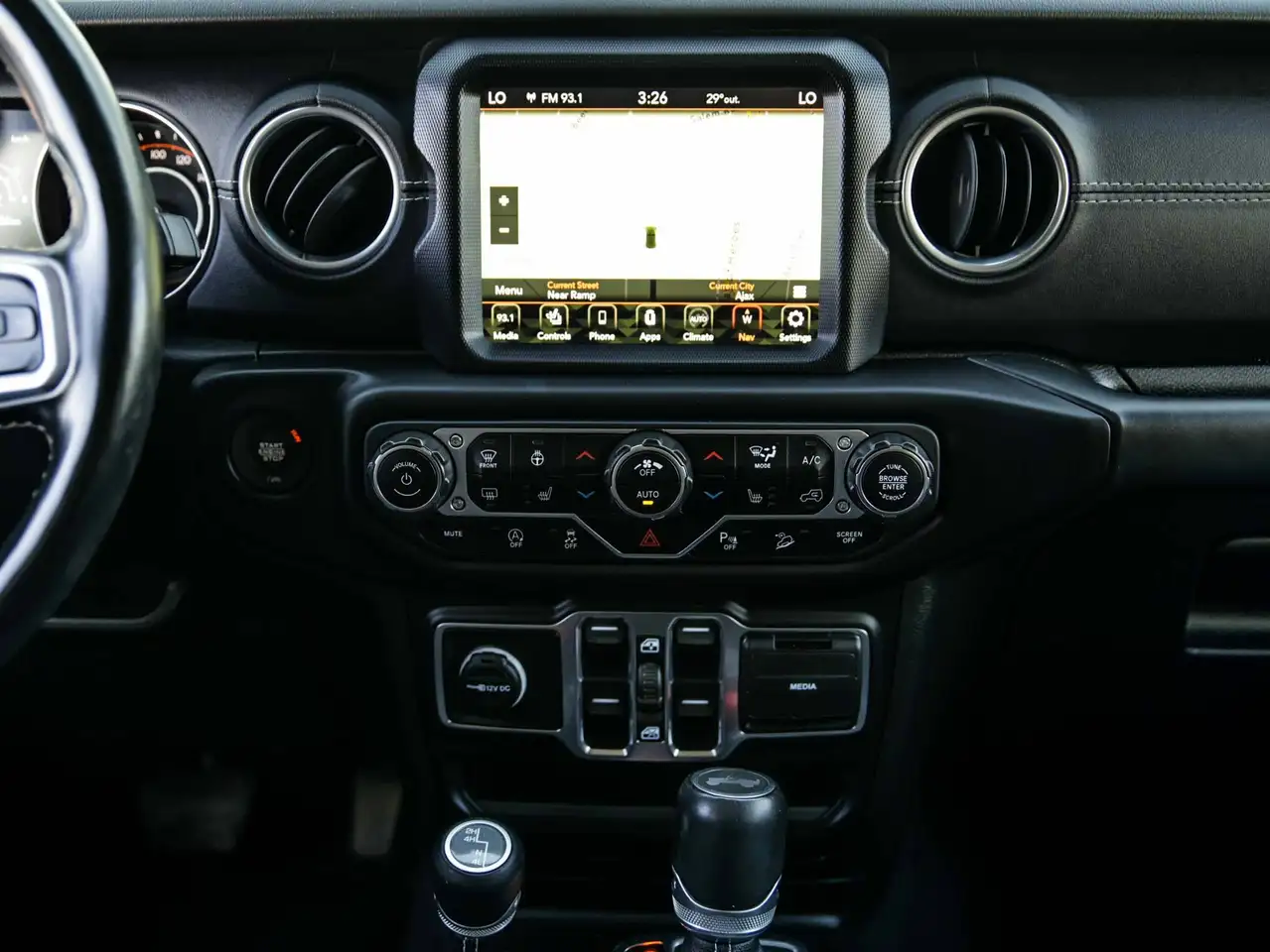 Jeep Wrangler снимка Jeep Wrangler