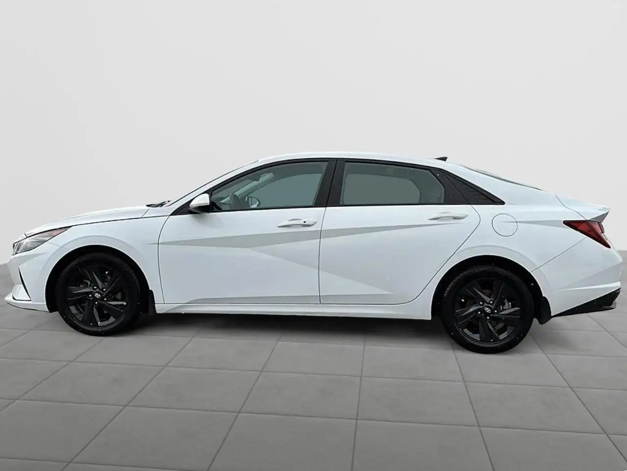 Hyundai ELANTRA снимка Hyundai ELANTRA