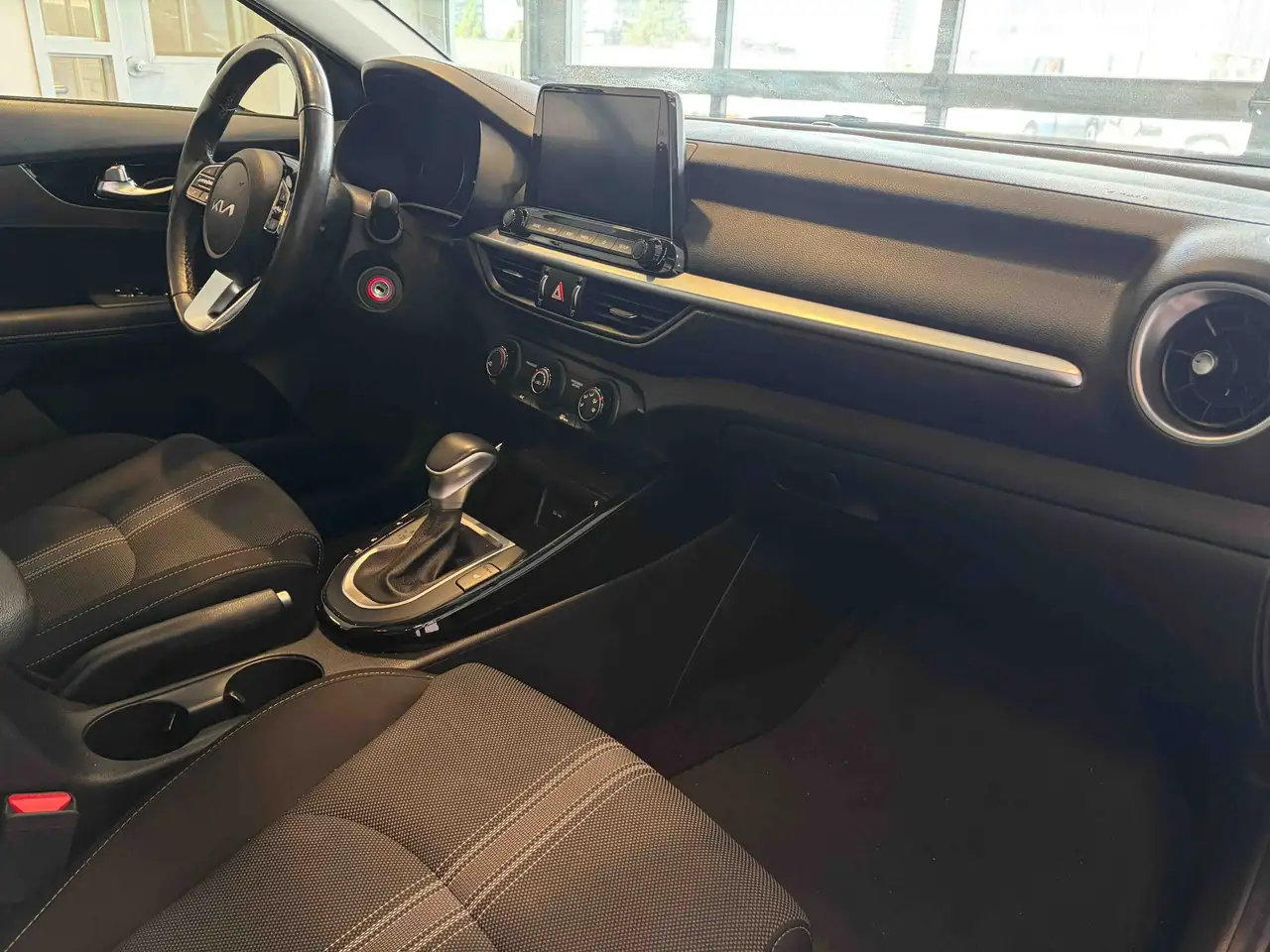 Kia Forte снимка Kia Forte