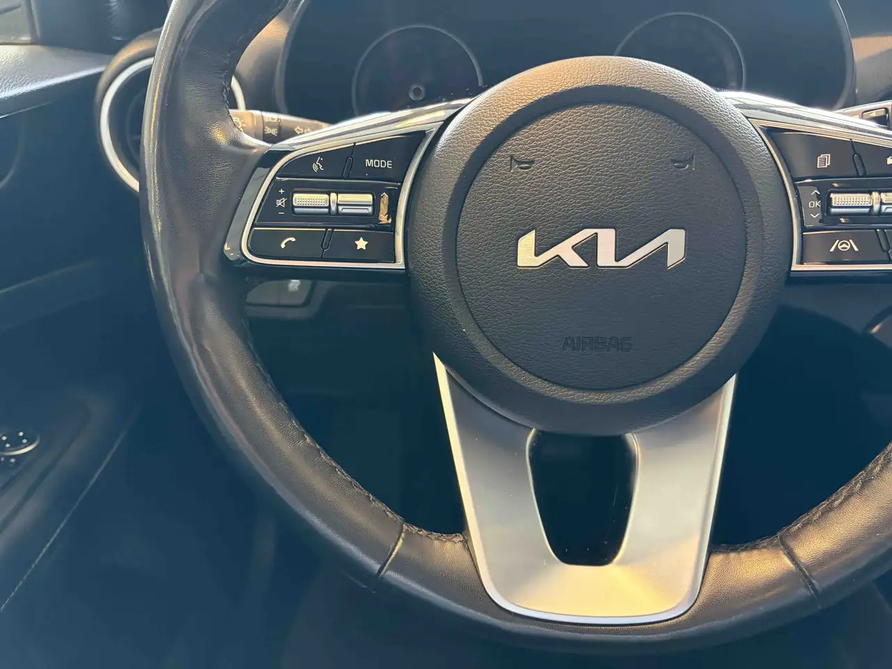 Kia Forte снимка Kia Forte