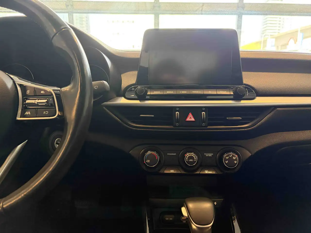 Kia Forte снимка Kia Forte