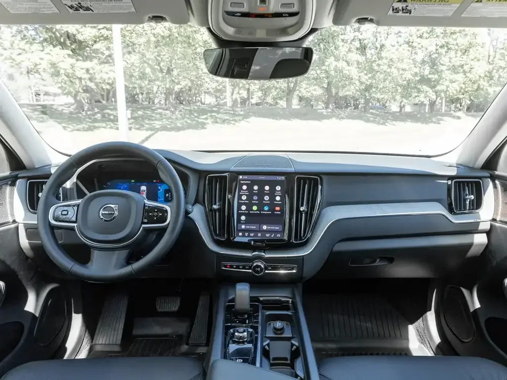 Volvo XC60 снимка Volvo XC60