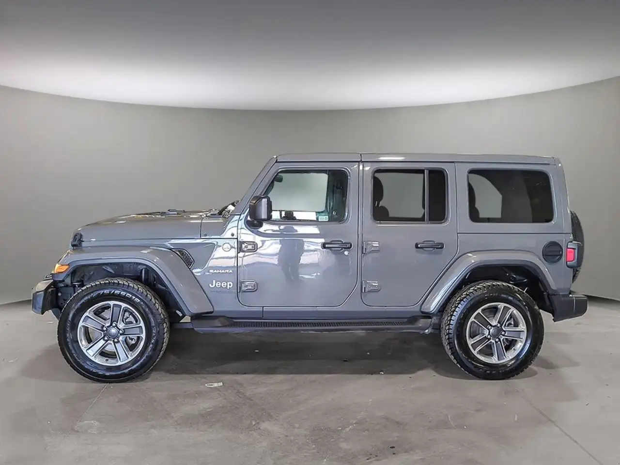 Jeep Wrangler photo Jeep Wrangler