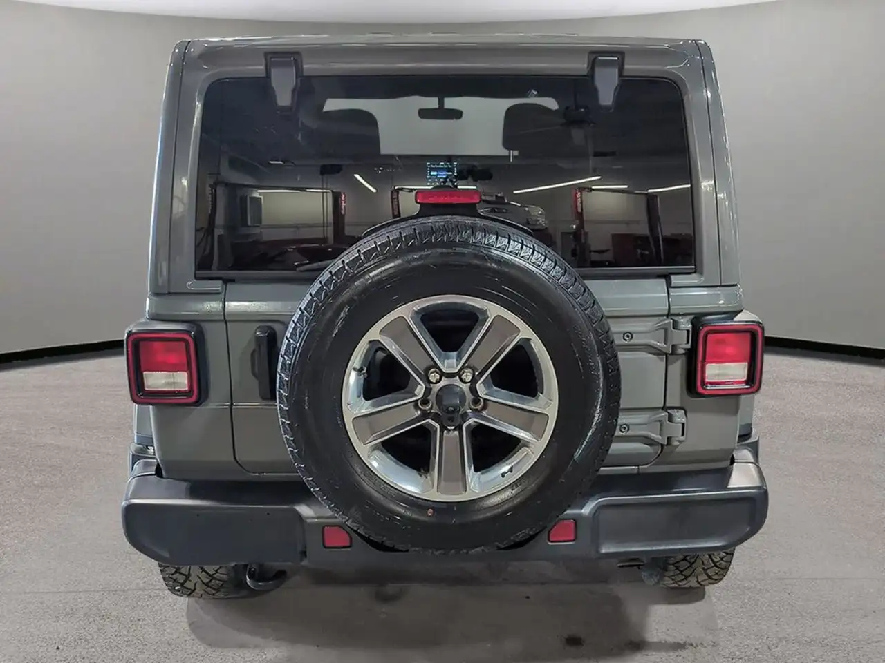 Jeep Wrangler photo Jeep Wrangler