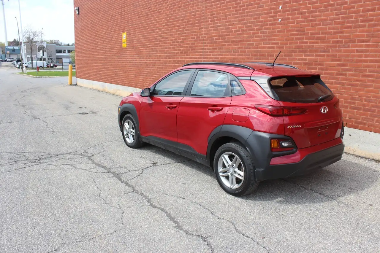 Hyundai KONA снимка Hyundai KONA