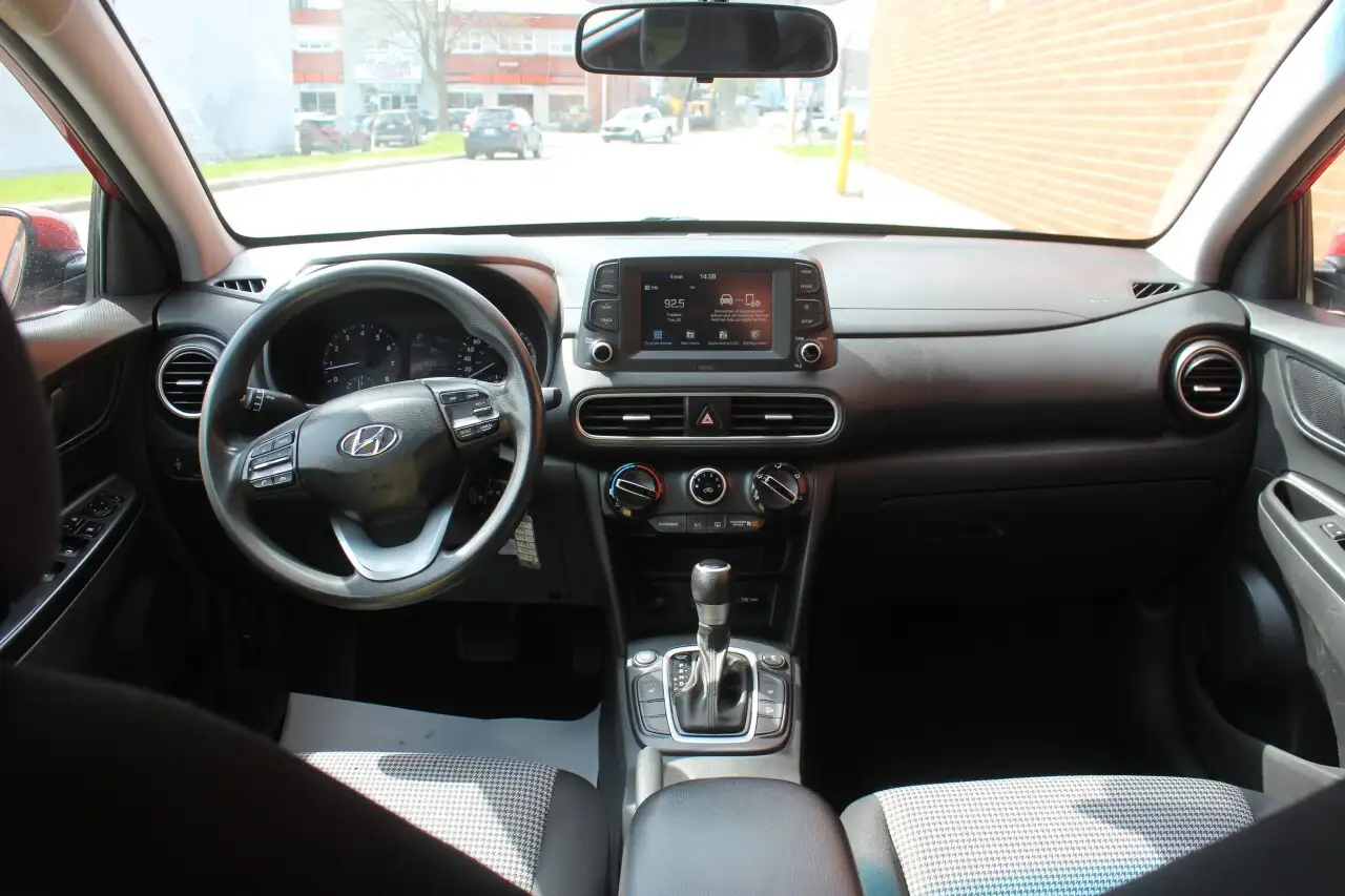 Hyundai KONA снимка Hyundai KONA
