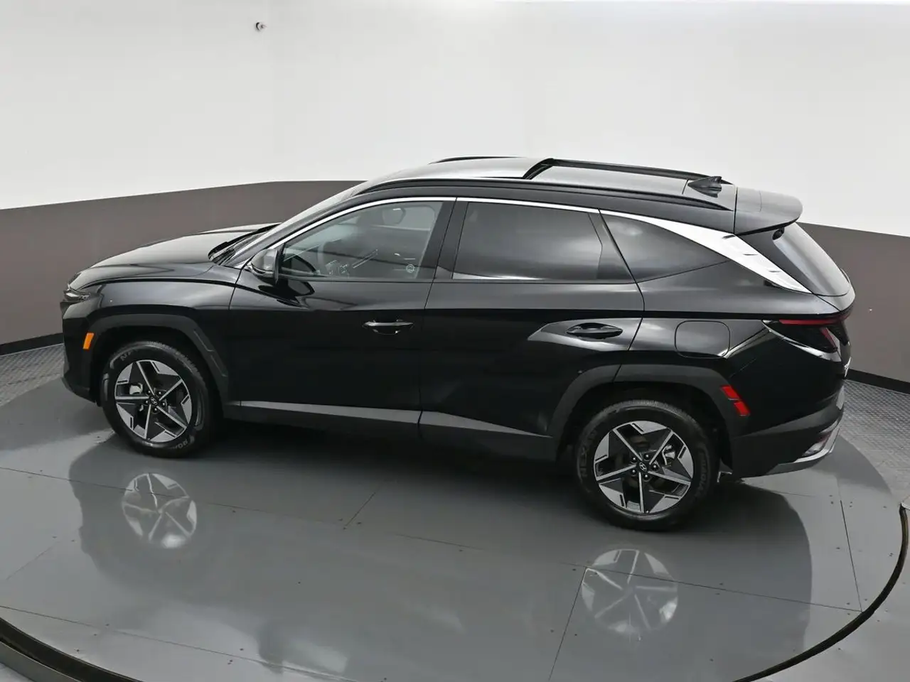 Hyundai TUCSON photo Hyundai TUCSON