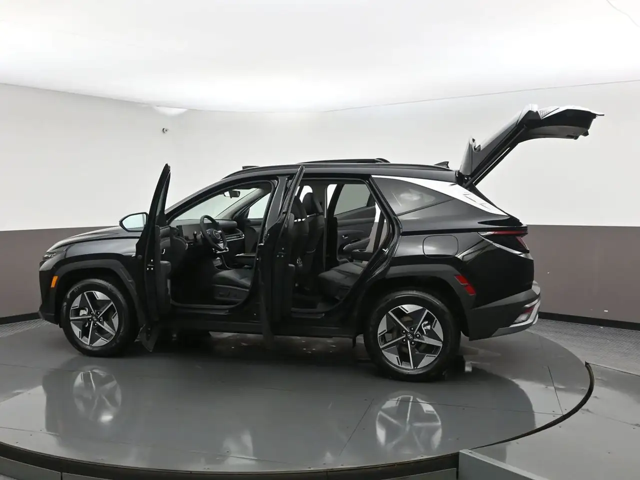 Hyundai TUCSON photo Hyundai TUCSON