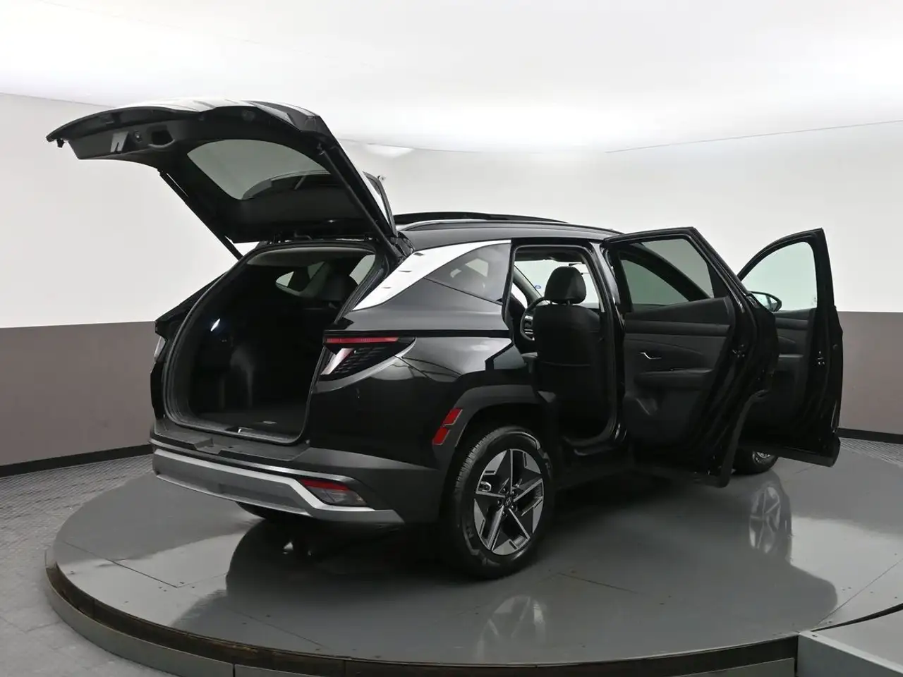 Hyundai TUCSON photo Hyundai TUCSON