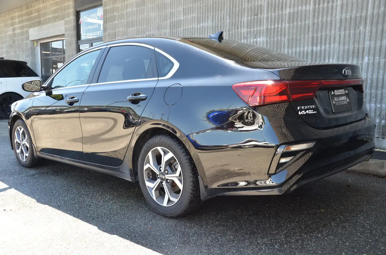 Kia Forte photo Kia Forte