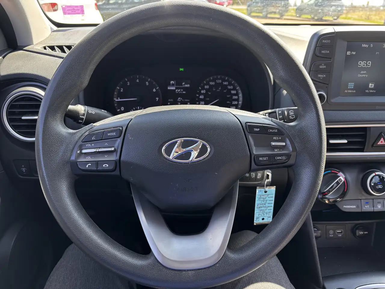 Hyundai KONA снимка Hyundai KONA