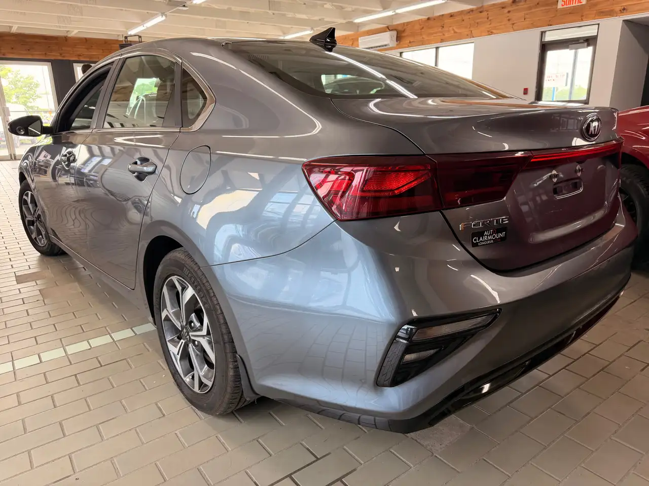 Kia Forte снимка Kia Forte