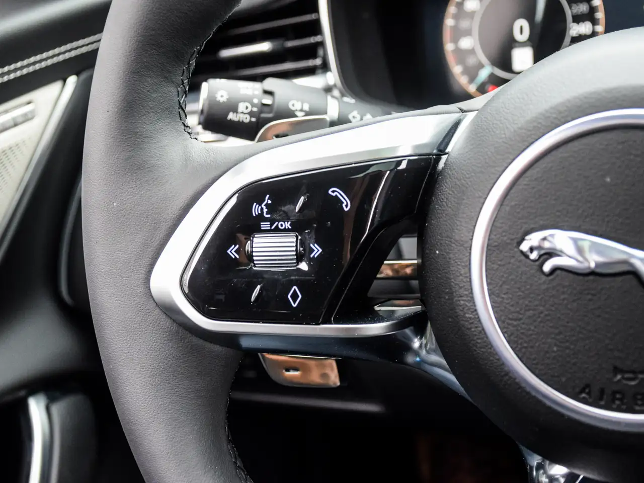 Jaguar XF fotografie Jaguar XF