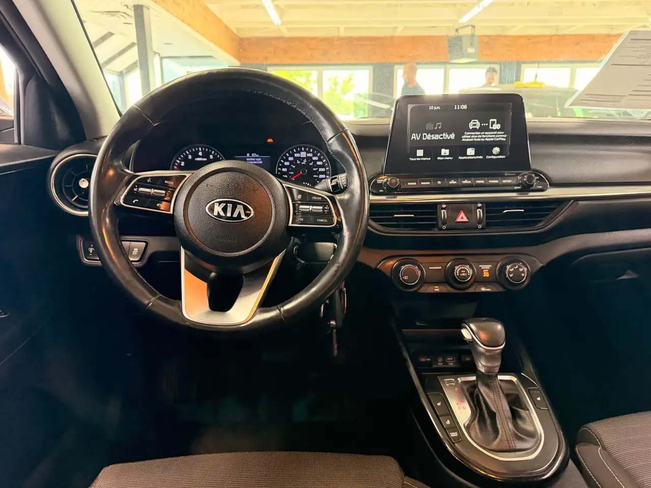 Kia Forte снимка Kia Forte