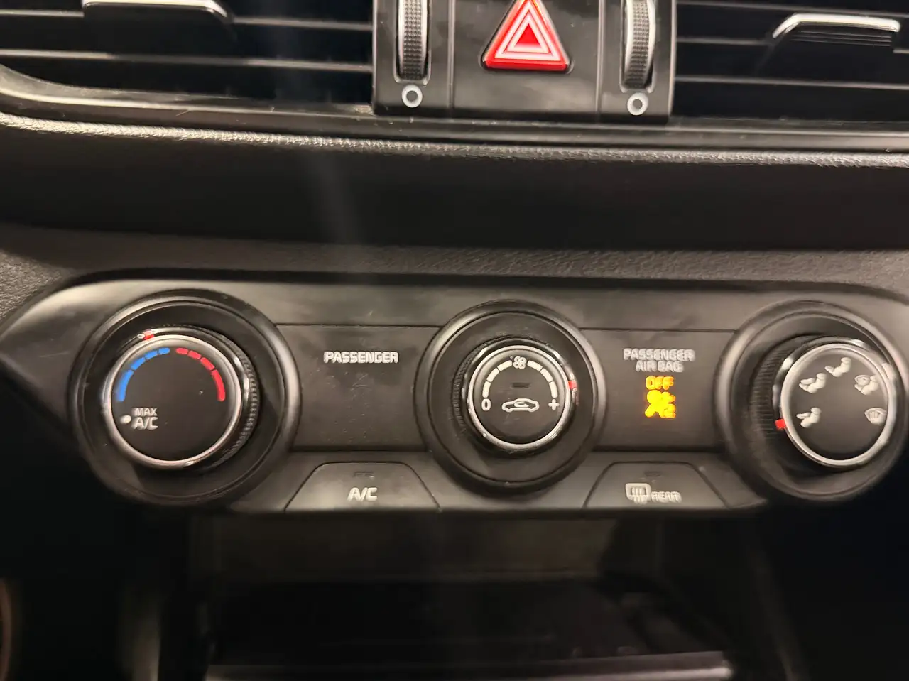 Kia Forte снимка Kia Forte