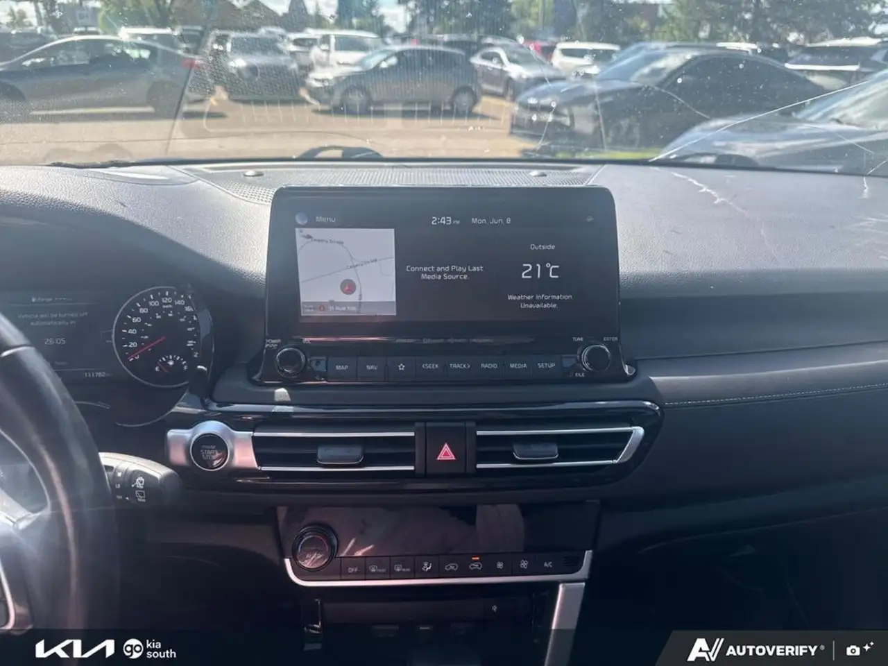 Kia Seltos снимка Kia Seltos