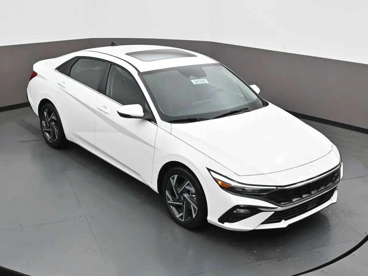 Hyundai ELANTRA снимка Hyundai ELANTRA