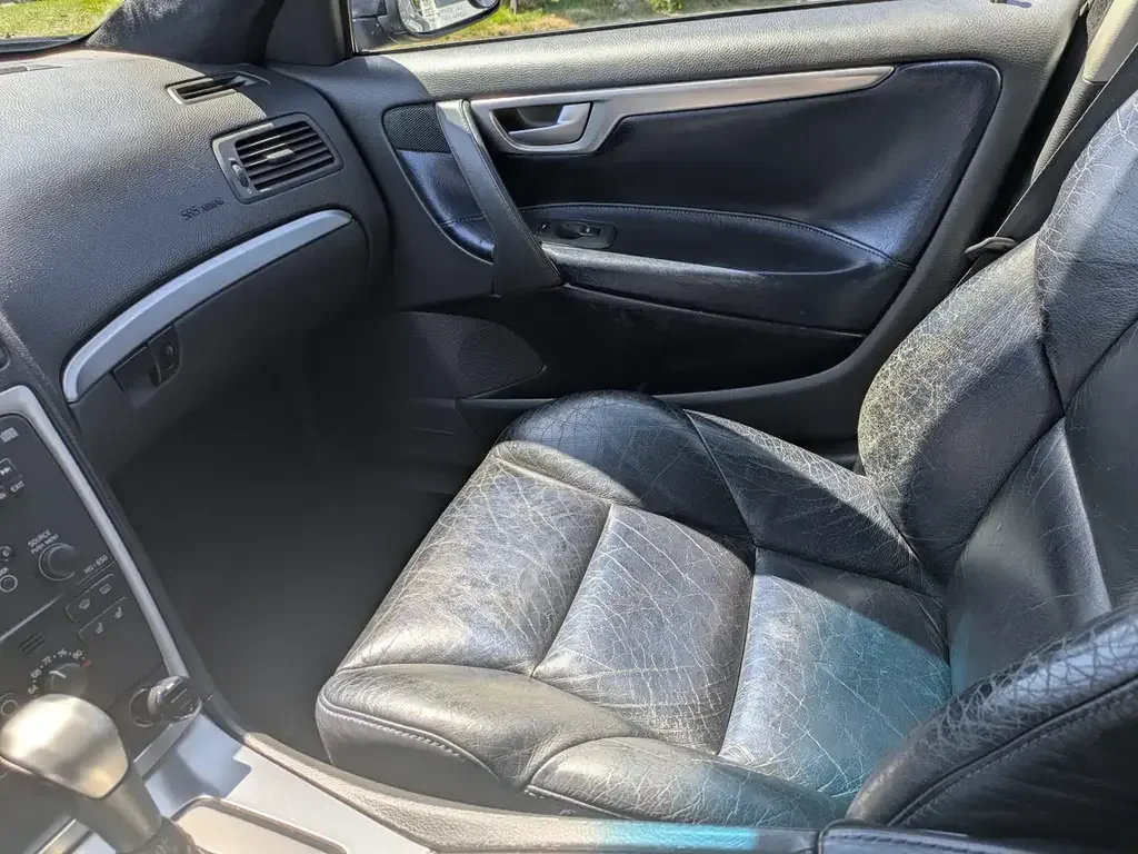 Volvo V70 снимка Volvo V70