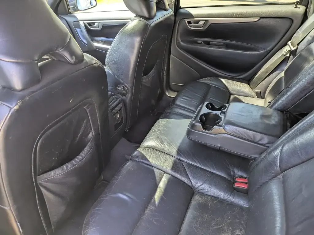 Volvo V70 снимка Volvo V70