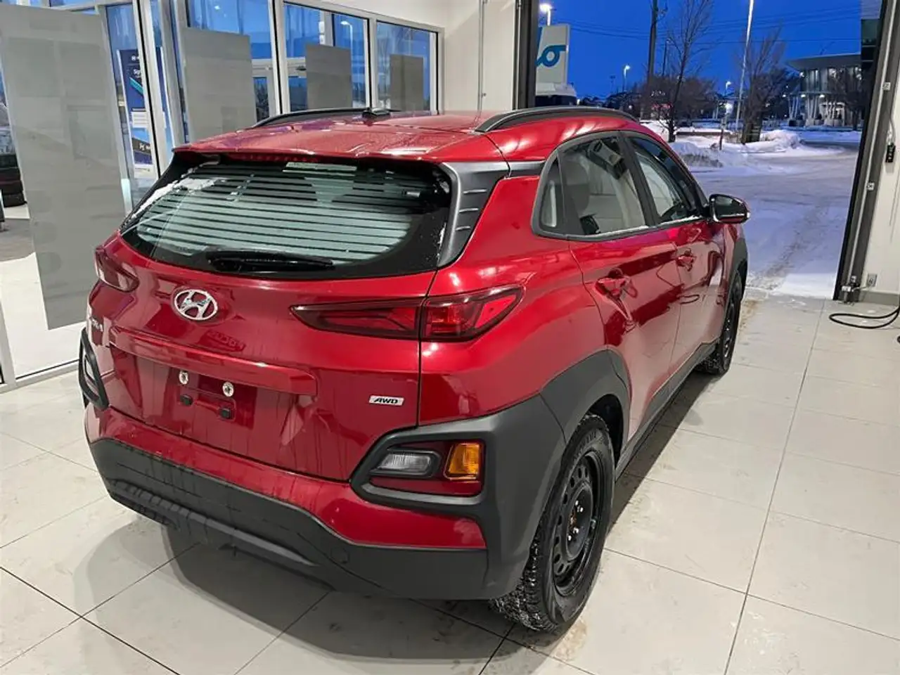 Hyundai KONA снимка Hyundai KONA
